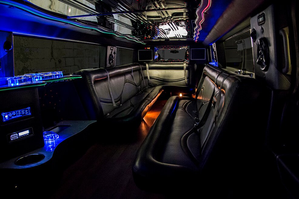 amenities in our luxury limousine rentals